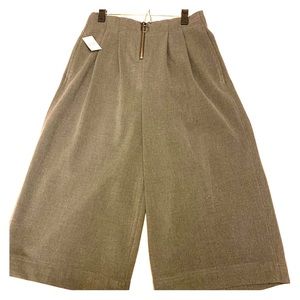 Gap high waist gaucho pants. Gray. Never worn.